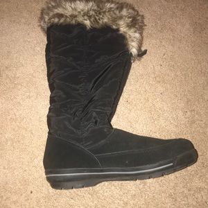 Land’s End Boots with the Fur 8.5